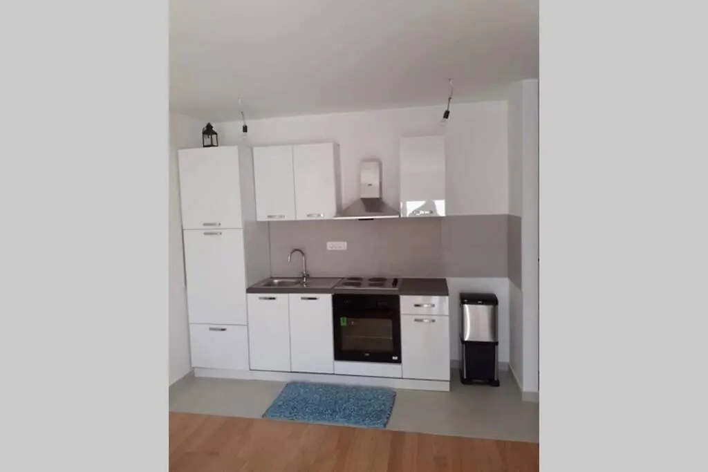Apartman Seka 0*, Split